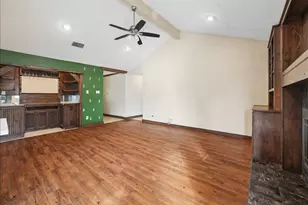 2604 S Meadow Dr, Fort Worth, TX 76133 - Photo 5