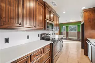 2604 S Meadow Dr, Fort Worth, TX 76133 - Photo 11