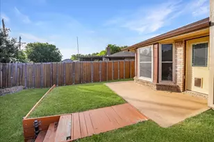 2604 S Meadow Dr, Fort Worth, TX 76133 - Photo 21