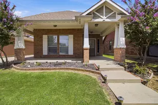 2648 Blackstone Dr, Grand Prairie, TX 75052 - Photo 1
