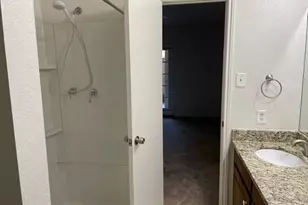 1109 Calico Ln, Arlington, TX 76011 - Photo 11