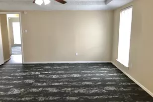 613 Trail View Ln, Garland, TX 75043 - Photo 15