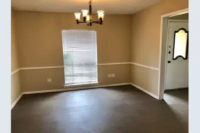 613 Trail View Lane, Garland, TX 75043 - Photo 5