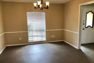 613 Trail View Ln, Garland, TX 75043 - Photo 5