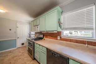1904 Friar Tuck Dr, Arlington, TX 76013 - Photo 11
