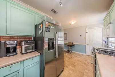 1904 Friar Tuck Drive, Arlington, TX 76013 - Photo 9