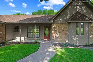 217 Paint Pony Trail N, Fort Worth, TX 76108 - Photo 3