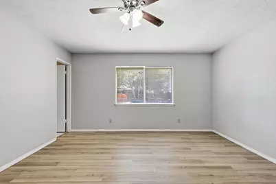 7323 Ashcrest Lane, Dallas, TX 75249 - Photo 15