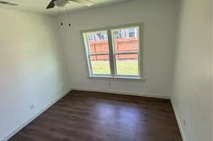 1212 Earl St, Commerce, TX 75428 - Photo 9