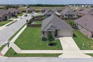 948 High Noon Dr, Fort Worth, TX 76052 - Photo 27