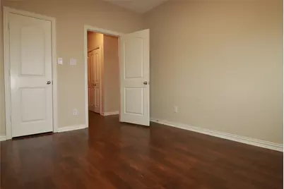 913 Shelby Lane, Lewisville, TX 75056 - Photo 19