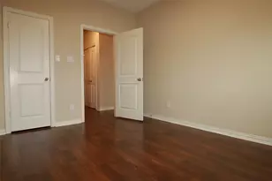 913 Shelby Ln, Lewisville, TX 75056 - Photo 19