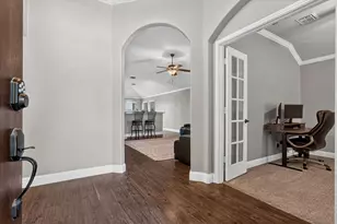 441 E Wishbone Ln, Fort Worth, TX 76052 - Photo 5