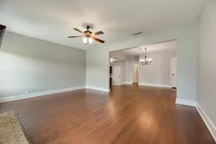 604 Casa Linda St, Ennis, TX 75119 - Photo 7
