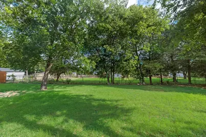 604 Casa Linda Street, Ennis, TX 75119 - Photo 29