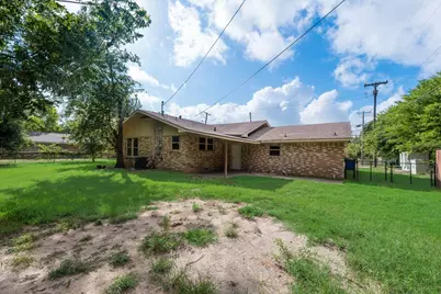 604 Casa Linda Street, Ennis, TX 75119 - Photo 27