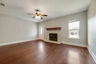 604 Casa Linda St, Ennis, TX 75119 - Photo 3