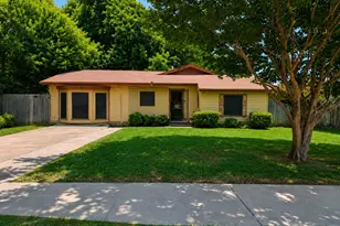 422 17th St, Grand Prairie, TX 75051 - Photo 1