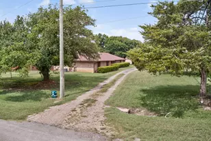 1090 Ashford Ln, Midlothian, TX 76065 - Photo 39