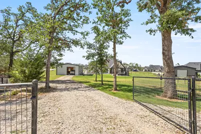 628 Winkler Way, Springtown, TX 76082 - Photo 33