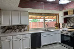 3434 Crossbow Ln, Garland, TX 75044 - Photo 9