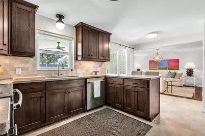 10206 Sherbrook Lane, Dallas, TX 75229 - Photo 11