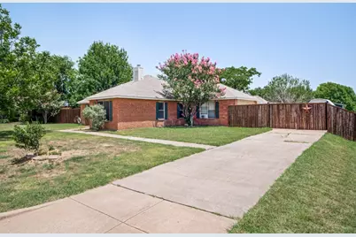 1036 Summit Drive, Justin, TX 76247 - Photo 3