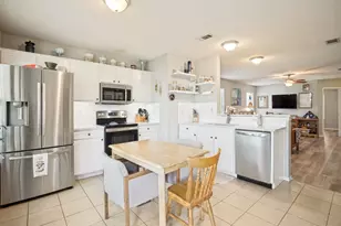 1036 Summit Dr, Justin, TX 76247 - Photo 7