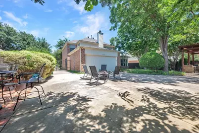 1300 Yellowstone Lane, Carrollton, TX 75006 - Photo 35