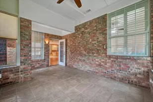 1300 Yellowstone Ln, Carrollton, TX 75006 - Photo 19