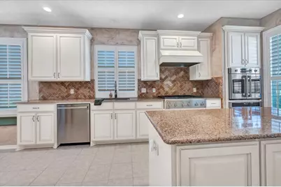 1300 Yellowstone Lane, Carrollton, TX 75006 - Photo 11