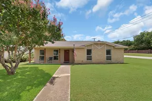 600 Mountain Laurel Ln, Bedford, TX 76021 - Photo 1