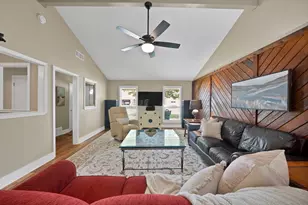 600 Mountain Laurel Ln, Bedford, TX 76021 - Photo 9