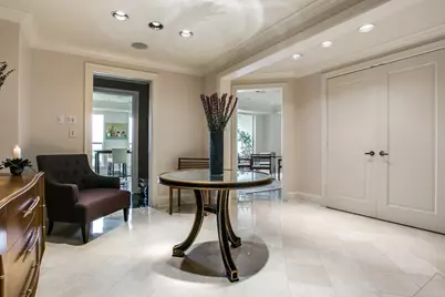 3401 Lee Parkway #1208, Dallas, TX 75219 - Photo 3