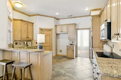 1000 Wiltshire Drive, Carrollton, TX 75007 - Photo 11
