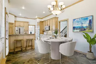 1000 Wiltshire Dr, Carrollton, TX 75007 - Photo 9