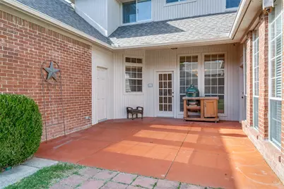 1000 Wiltshire Drive, Carrollton, TX 75007 - Photo 29