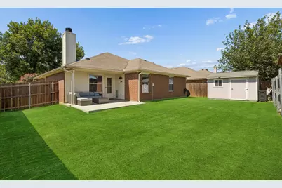 616 Steerman Court, Saginaw, TX 76179 - Photo 25