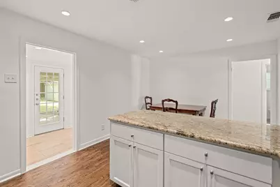 2725 Wayside Avenue, Fort Worth, TX 76110 - Photo 13