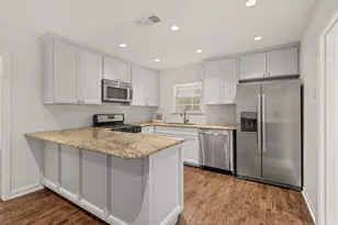 2725 Wayside Ave, Fort Worth, TX 76110 - Photo 11