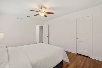 2725 Wayside Avenue, Fort Worth, TX 76110 - Photo 17
