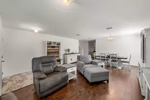 2305 Avalon Creek Way, McKinney, TX 75071 - Photo 3