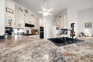 215 Sioux Dr, Waxahachie, TX 75165 - Photo 7