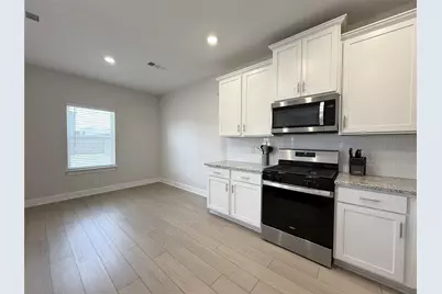 1205 Ginsburg Lane, Princeton, TX 75407 - Photo 9