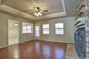 316 Bremen Dr, Hurst, TX 76054 - Photo 7