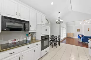 1010 Westgate Dr, Farmersville, TX 75442 - Photo 11