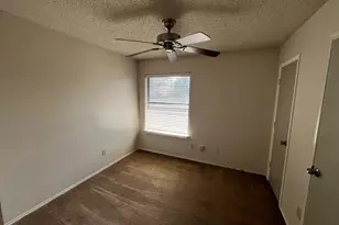 10204 Oak Terrace Cir, Dallas, TX 75227 - Photo 9