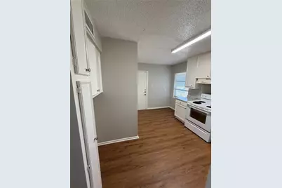 12136 Bellafonte Drive, Dallas, TX 75243 - Photo 5