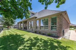 2021 Turnbury Ct, Granbury, TX 76048 - Photo 37