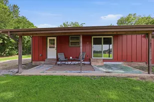 201 Rockett Ln, Pecan Hill, TX 75154 - Photo 19